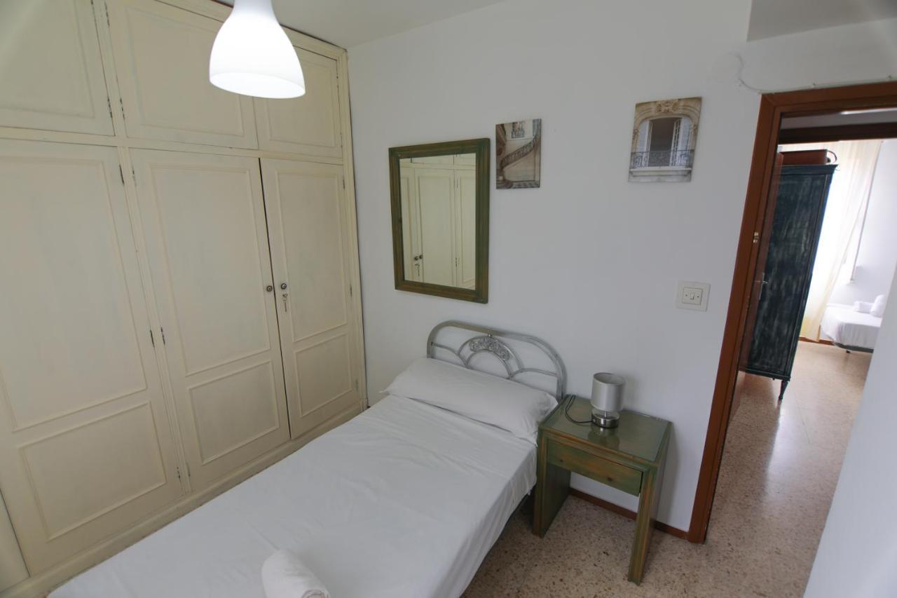 Rentalsevilla Luminoso Apartamento 3 Dormitorios エクステリア 写真